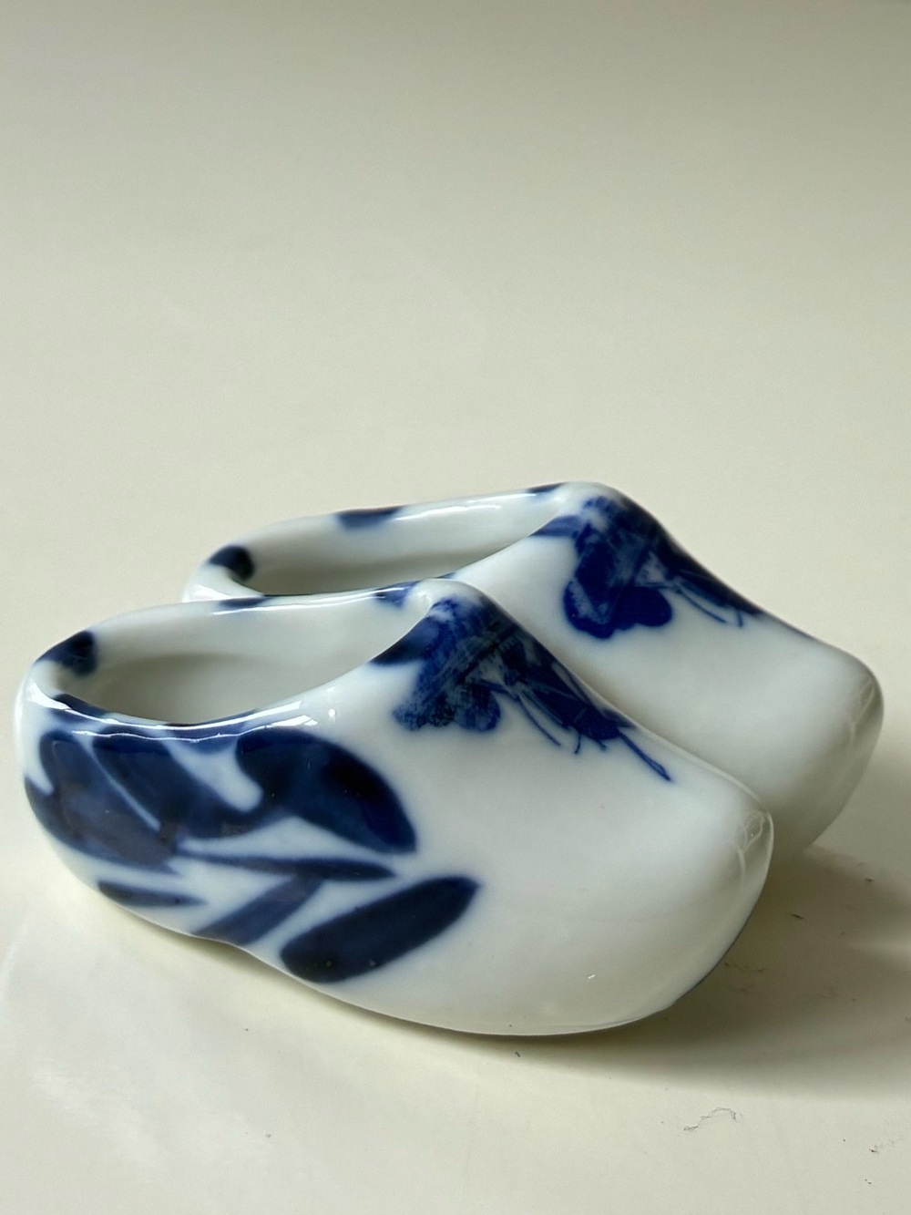vintage pair of miniature porcelain Dutch clogs Delft White & Blue style